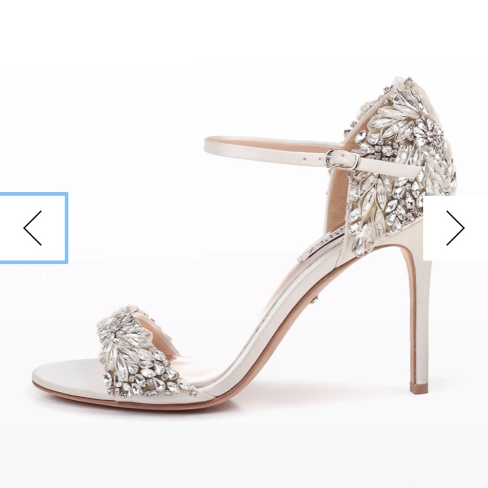BADGLEY MISCHKA Tampa Ankle Strap Sandals